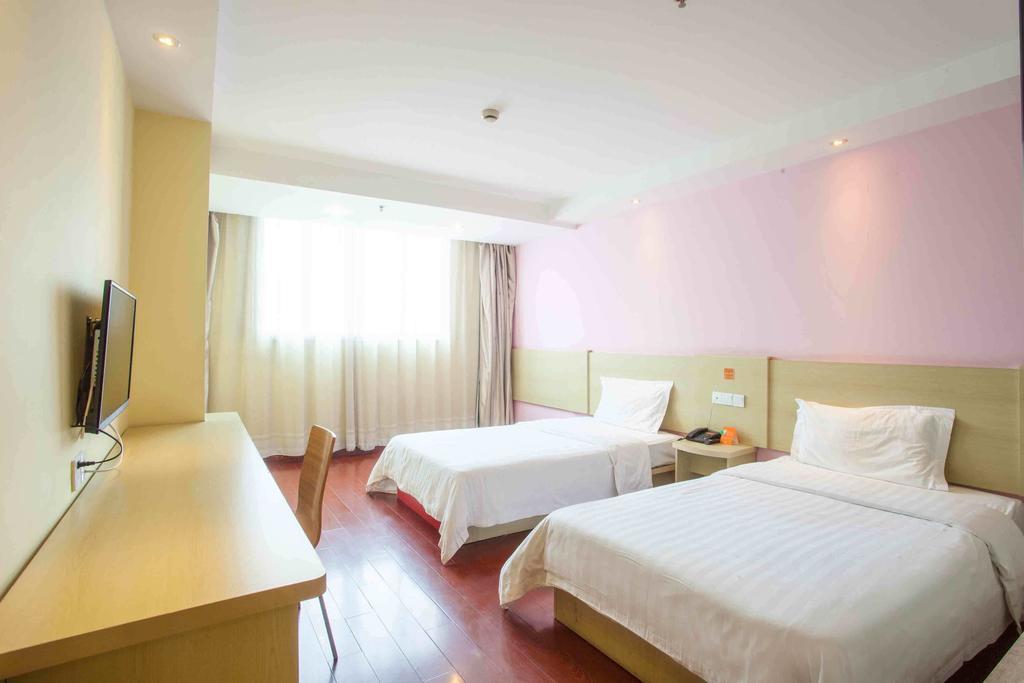 7Days Inn Luoyang Zhongzhou Road Hall Of Enlightened Rule Номер фото